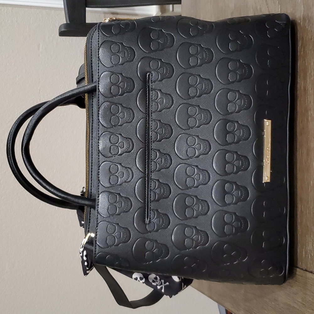 Betsey Johnson Skull Embossed Bag - Black